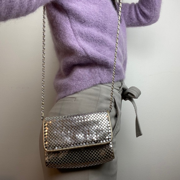 Cute metallic/silver longer strapped mini purse! - Picture 2 of 4